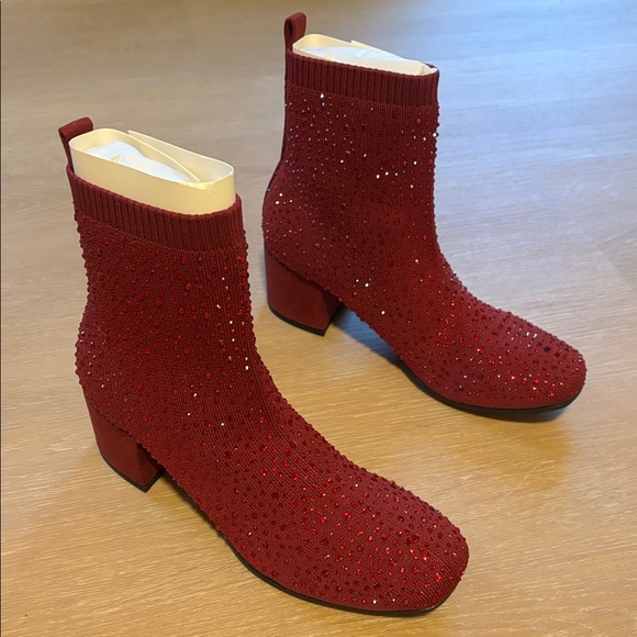 NIB Kenneth Cole Reaction Red Rida Stretch Jewel Women's Ankle Boots size 5.5 - Picture 1 of 6